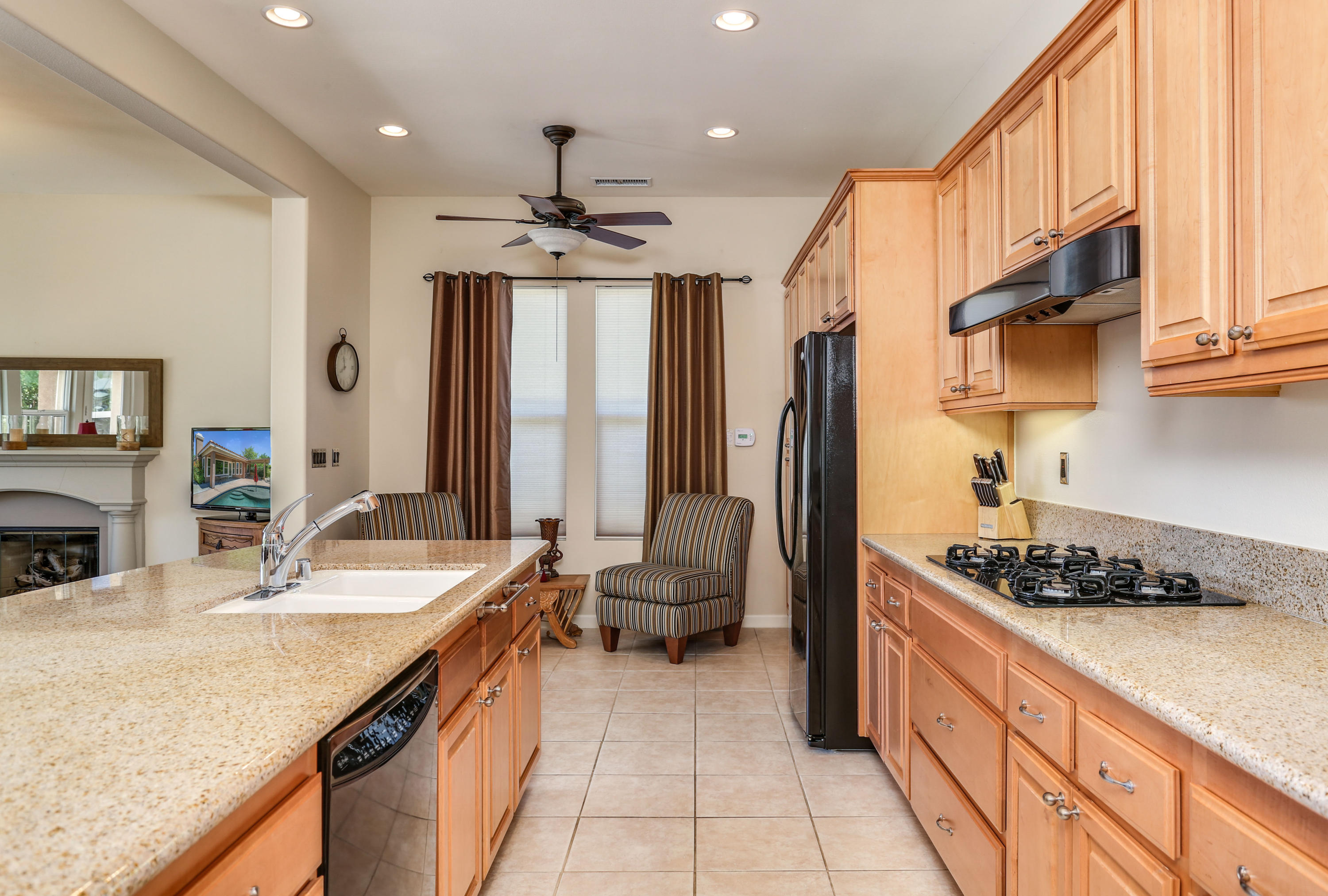 127 Shoreline Drive Rancho Mirage, CA 92270 - Photo 24 of 41 17
