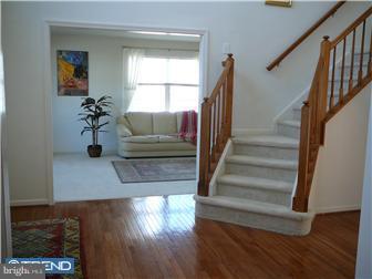 27 Winding Road Newark, DE 19702 - Photo 3 of 12 Gallery Image 3