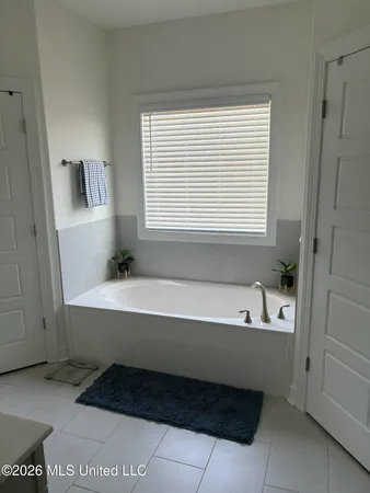 $444,800 | 5302 Aylesbury Lane, Olive Branch, MS 38654