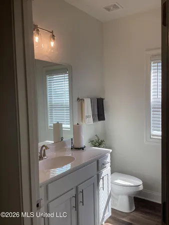 $444,800 | 5302 Aylesbury Lane, Olive Branch, MS 38654