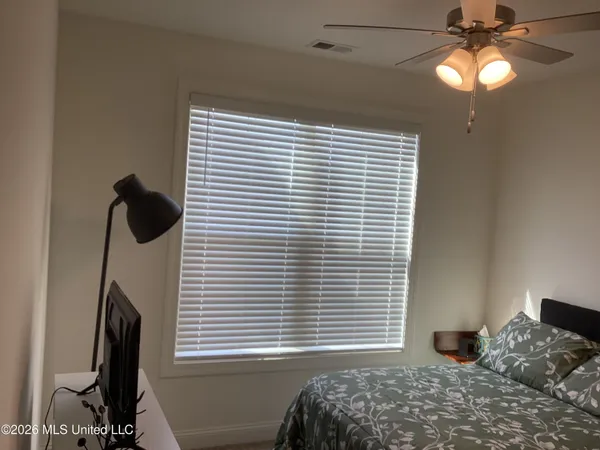 $444,800 | 5302 Aylesbury Lane, Olive Branch, MS 38654