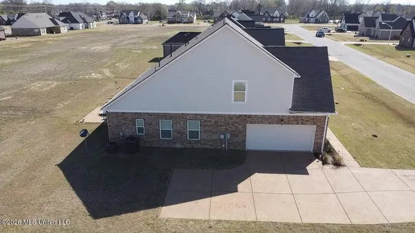 $444,800 | 5302 Aylesbury Lane, Olive Branch, MS 38654