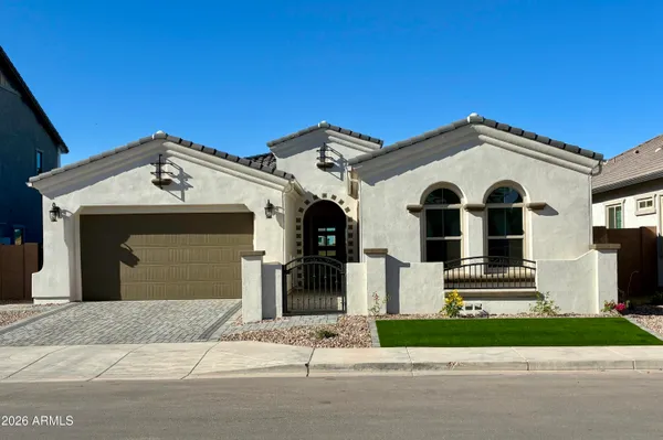 $981,386 | 1193 East Palm Bch Drive, Chandler, AZ 85249
