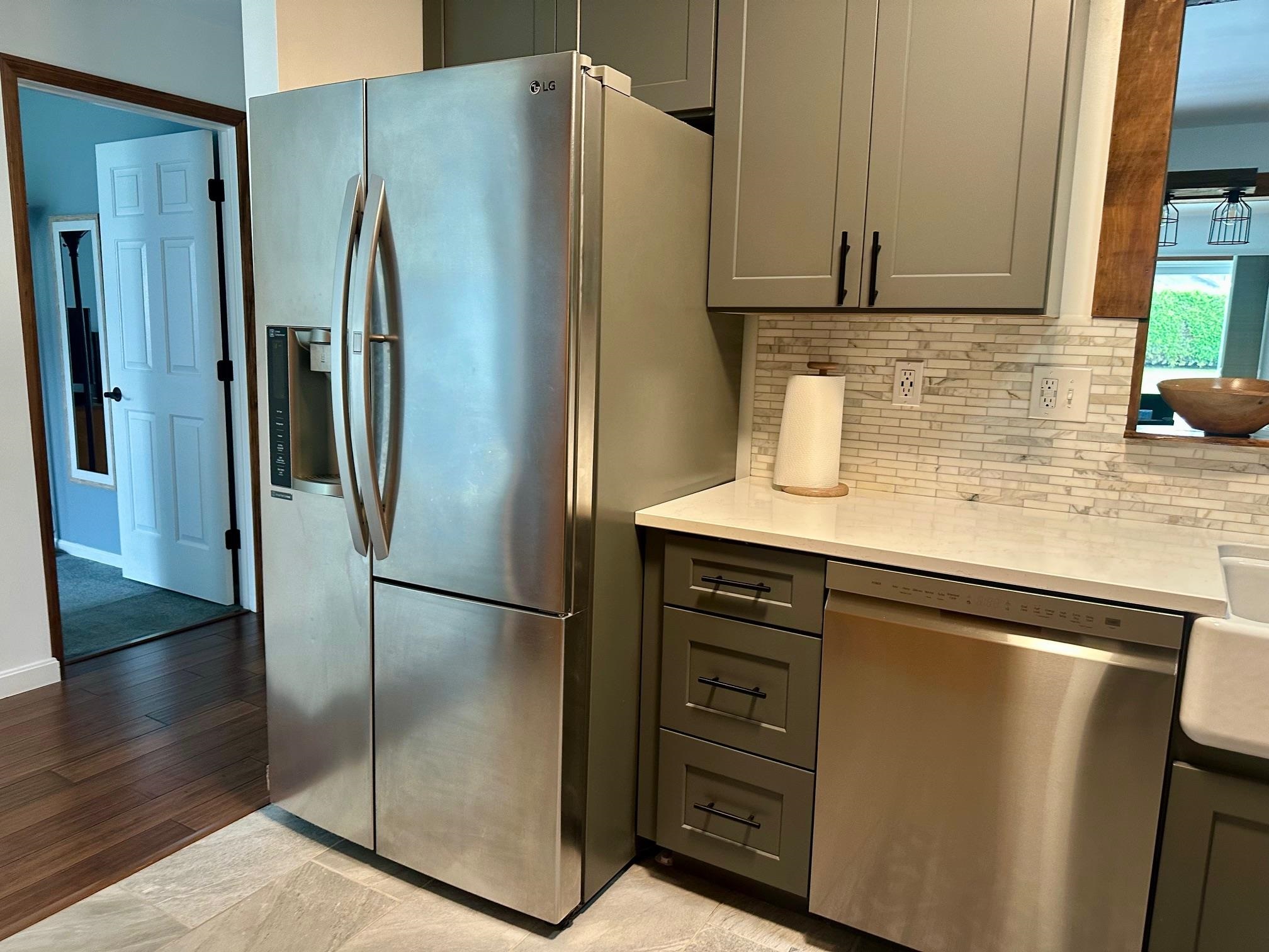 222 Eastview Circle Williston, VT 05495 - Photo 3 of 45