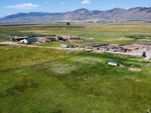 950 Bern Road Bern, ID 83220 - Photo 3 of 60