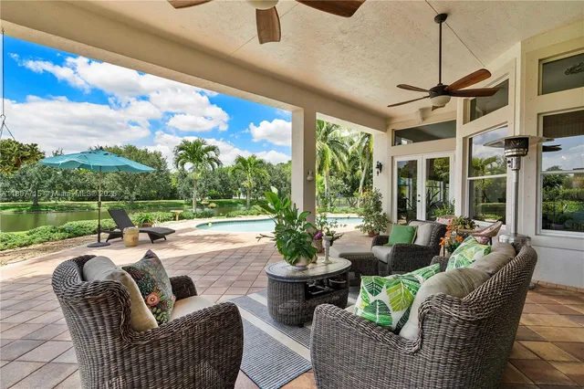 $1,849,000 | 14933 Southwest 33rd Street, Davie, FL 33331