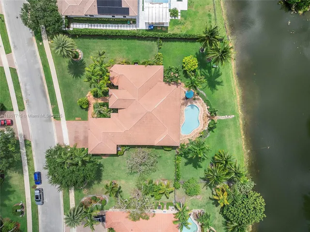 $1,849,000 | 14933 Southwest 33rd Street, Davie, FL 33331