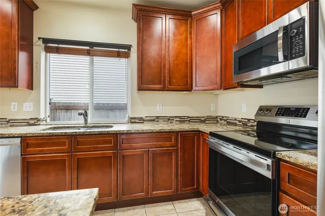 $570,000 | 7615 198th Street East, Spanaway, WA 98387