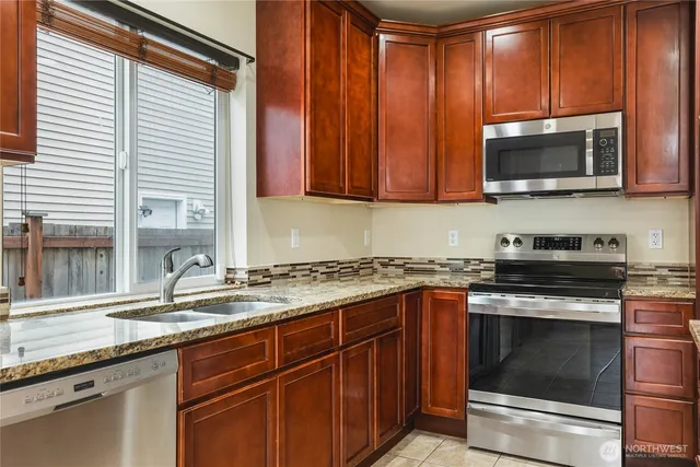 $570,000 | 7615 198th Street East, Spanaway, WA 98387