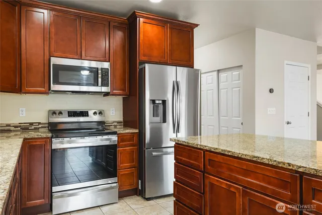 $570,000 | 7615 198th Street East, Spanaway, WA 98387