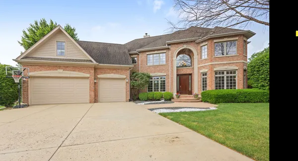 $999,999 | 632 Philip Drive, Bartlett, IL 60103