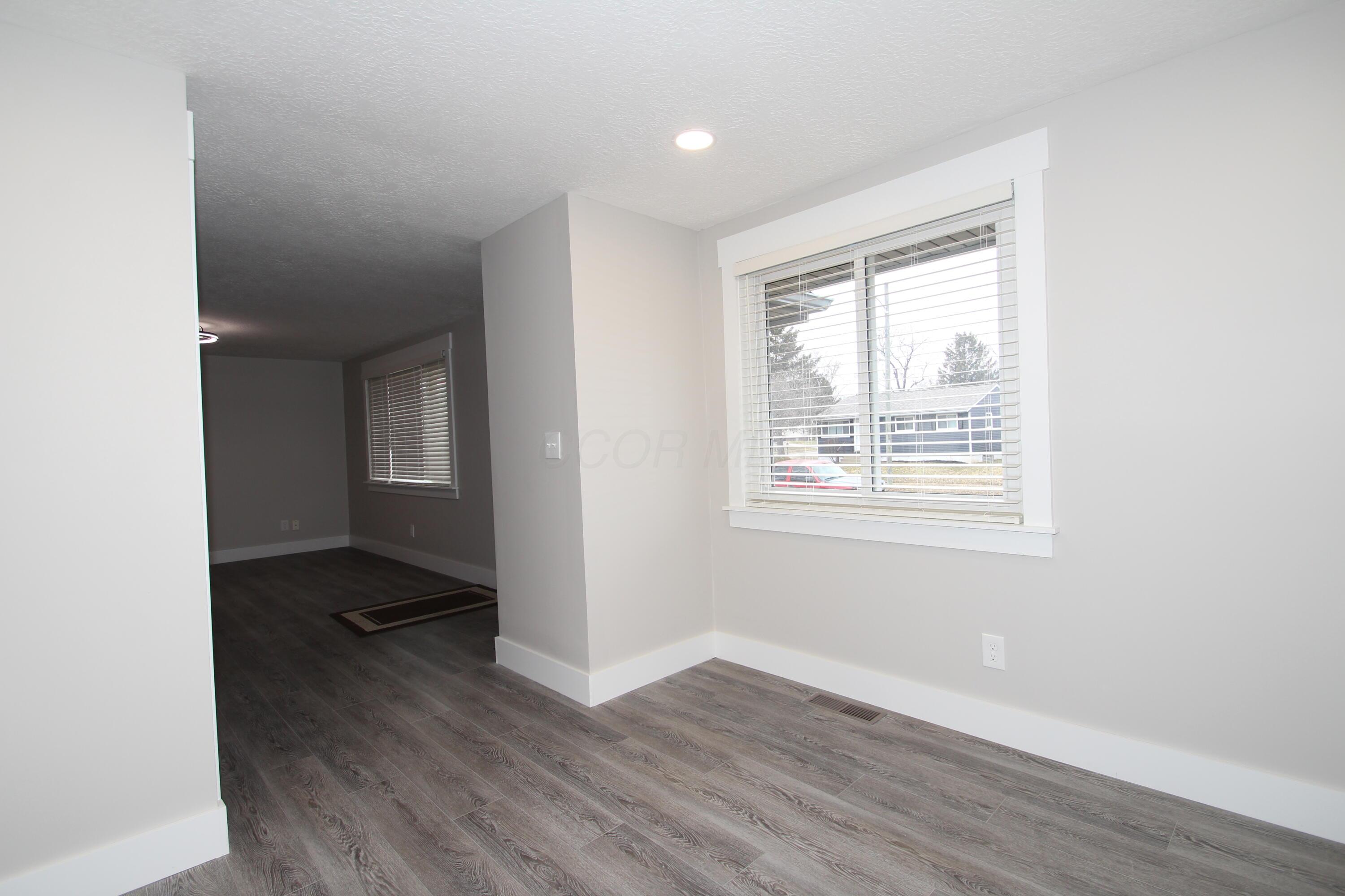 4003 Lynward Road Columbus, OH 43228 - Photo 10 of 43 1000035687