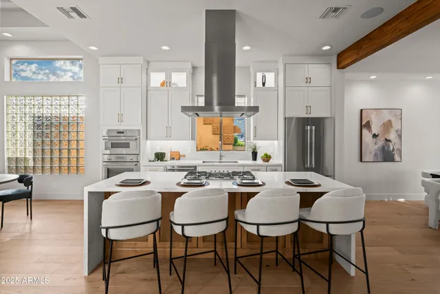 $2,299,000 | 3153 East Sierra Vista Drive, Phoenix, AZ 85016