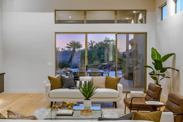 $2,299,000 | 3153 East Sierra Vista Drive, Phoenix, AZ 85016