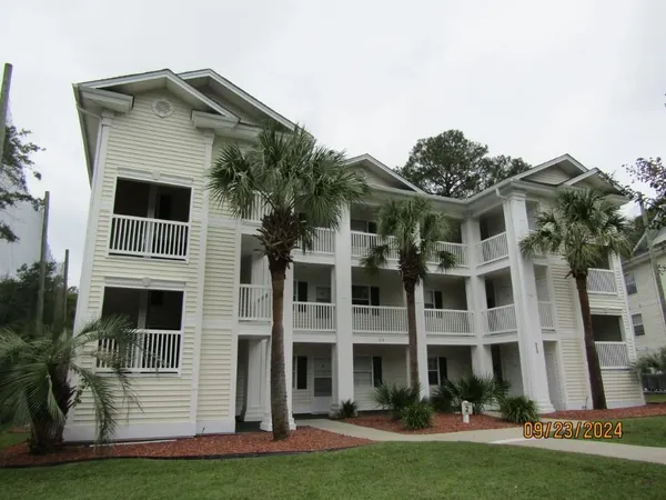 $1,350 | 619 Tupelo Lane, Unit 2I, Longs, SC 29568
