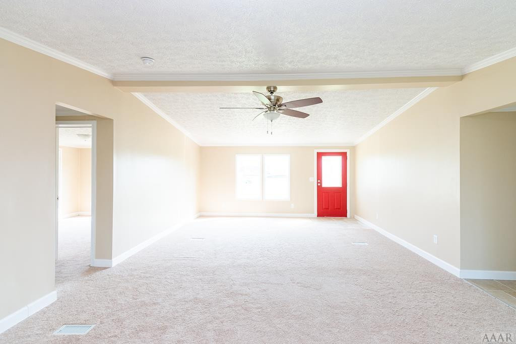 19 Whitehurst Road Gates, NC 27937 - Photo 4 of 26 Living Room & Foyer