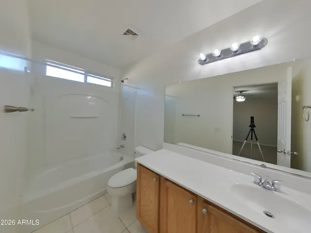 $1,699 | 5306 East Silverbell Road, San Tan Valley, AZ 85143