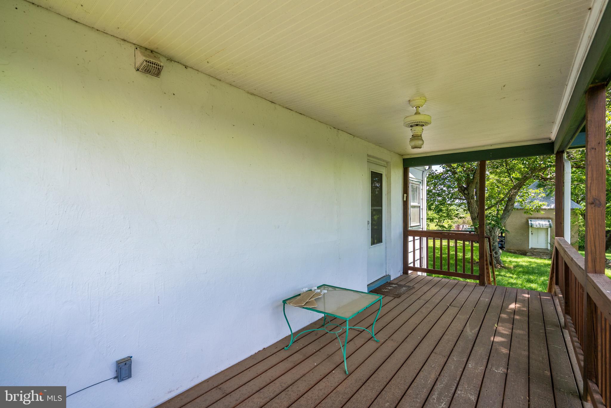 10529 Hume Road Marshall, VA 20115 - Photo 10 of 40 Gallery Image 10
