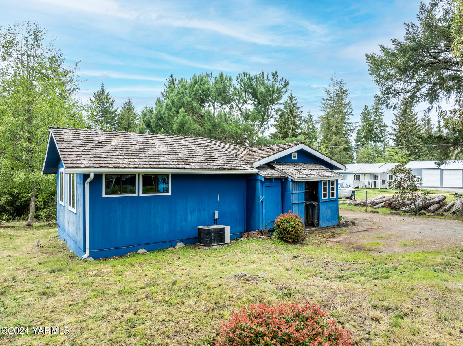 1690 Trails Road East Belfair, WA 98528 - Photo 2 of 22 a house view with a outdoor space