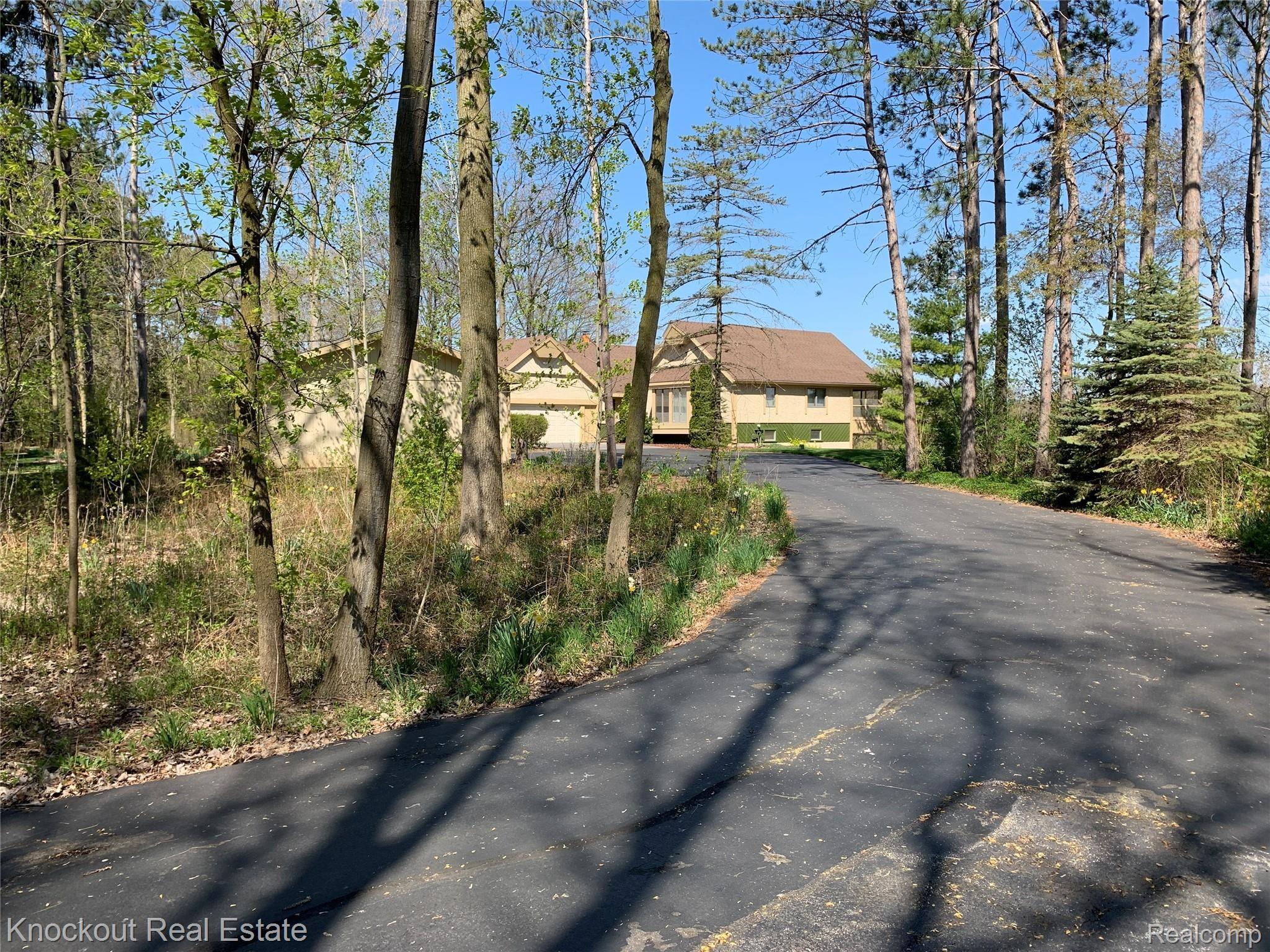 9252 Ormes Road Vassar, MI 48768 - Photo 2 of 64 Private from Ormes Road