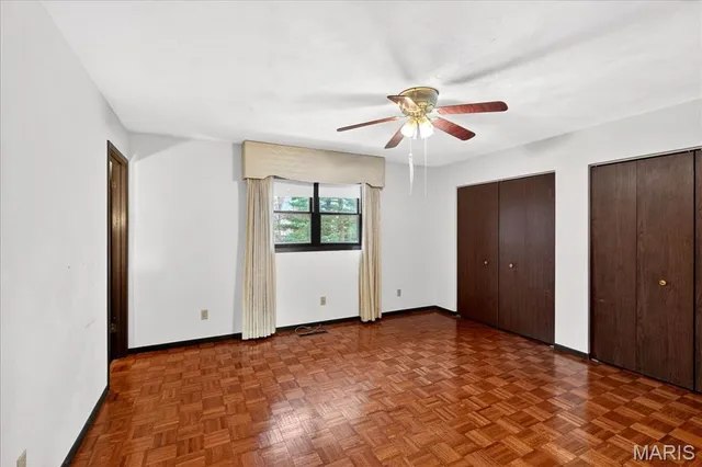 $299,900 | 437 Westpark Drive, Columbia, IL 62236