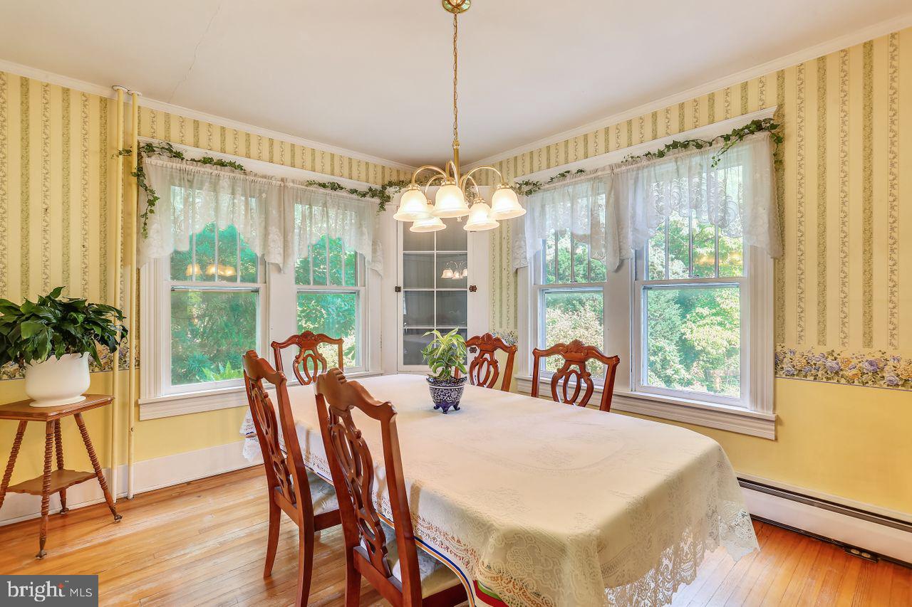 31 Ridge Road Westminster, MD 21157 - Photo 4 of 36 Gallery Image 4