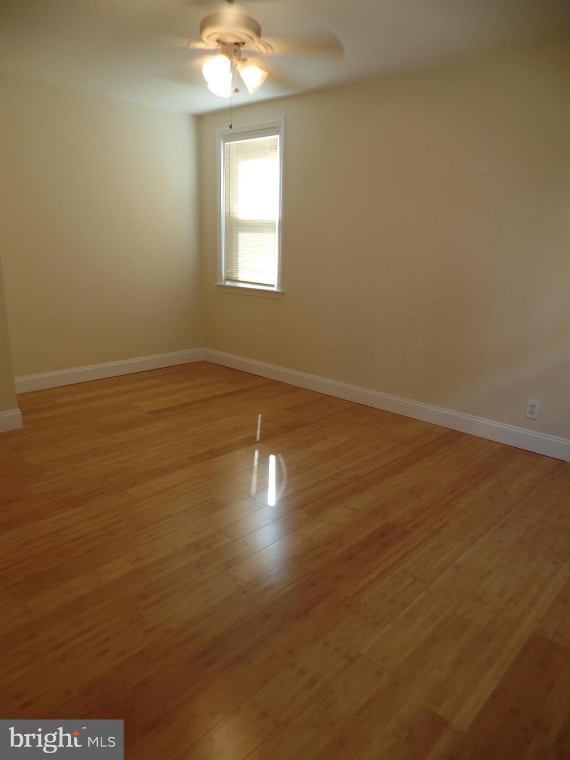 7226 Dungan Road Philadelphia, PA 19111 - Photo 8 of 20