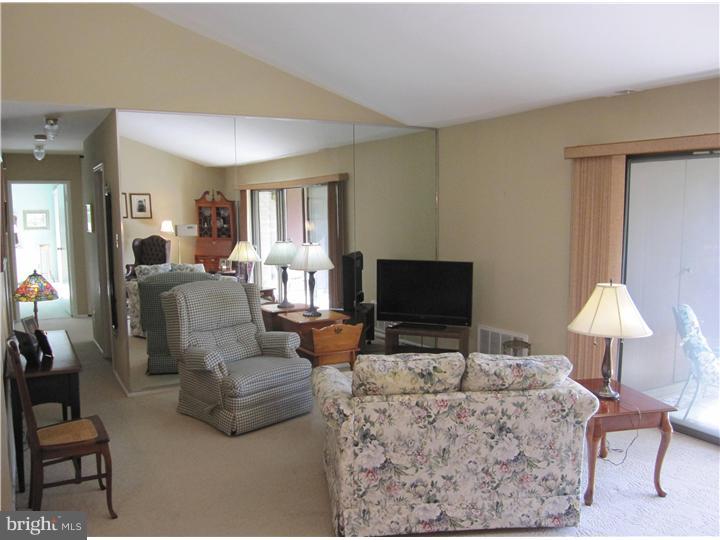 1503 Raintree Lane Malvern, PA 19355 - Photo 5 of 13 Living Room