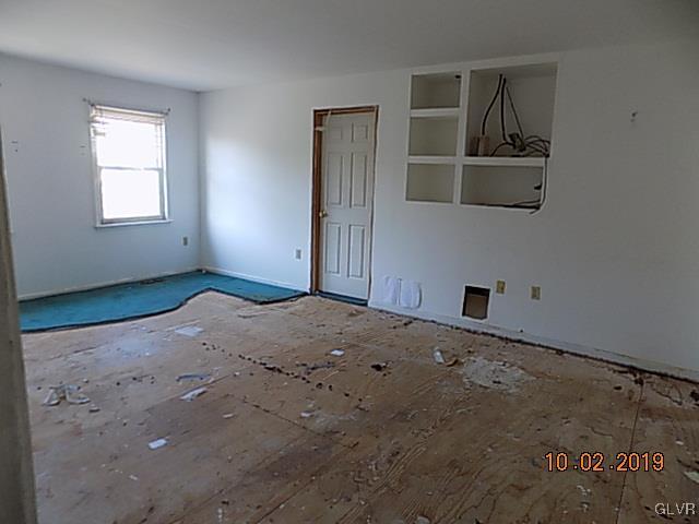 165 Orville Road Wind Gap, PA 18091 - Photo 12 of 27 Gallery Image 12
