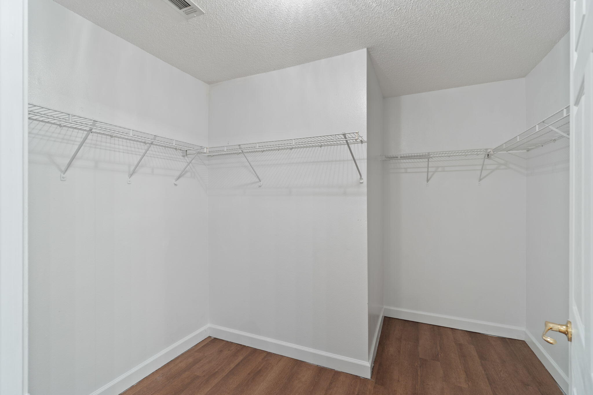 4701 Falcon Way Crestview, FL 32539 - Photo 26 of 36 26-web-or-mls-Final-14