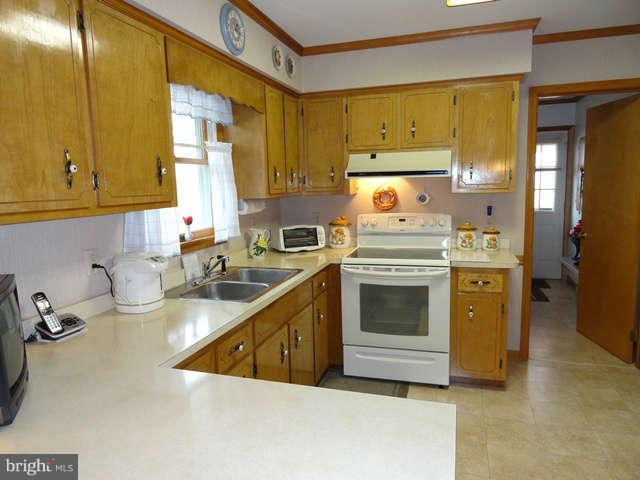 89 Topeka Road Rising Sun, MD 21911 - Photo 9 of 17 Kitchen
