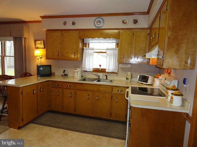 89 Topeka Road Rising Sun, MD 21911 - Photo 10 of 17 Kitchen