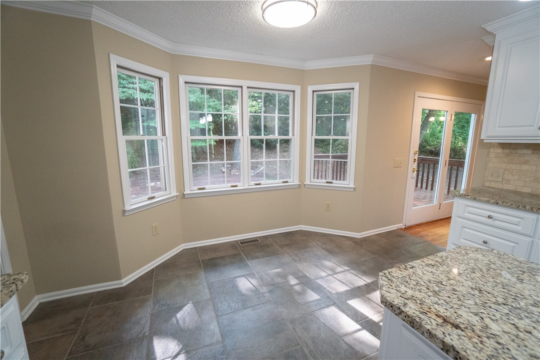 123 Shaftsbury Road Clemson, SC 29631 - Photo 18 of 37 Breakfast area