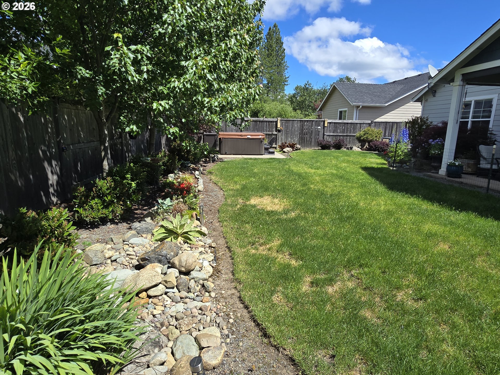 266 Retirement Lane Cave Junction, OR 97523 - Photo 5 of 44