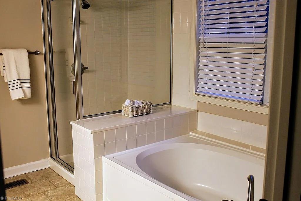6207 High View Road Greensboro, NC 27410 - Photo 13 of 23 Gallery Image 13
