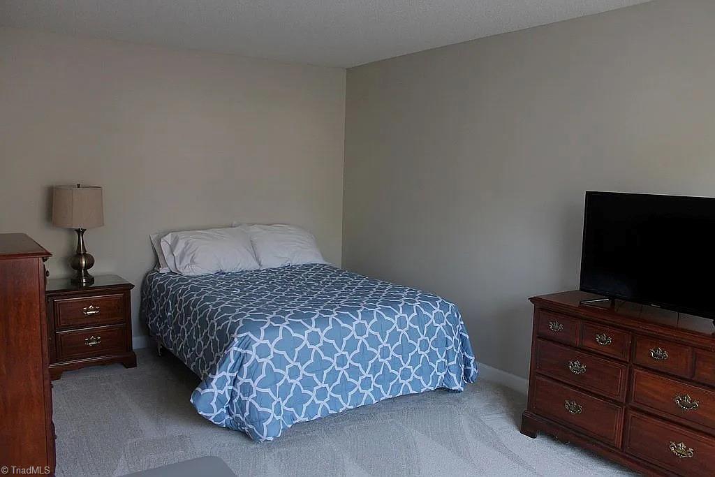 6207 High View Road Greensboro, NC 27410 - Photo 14 of 23 Gallery Image 14