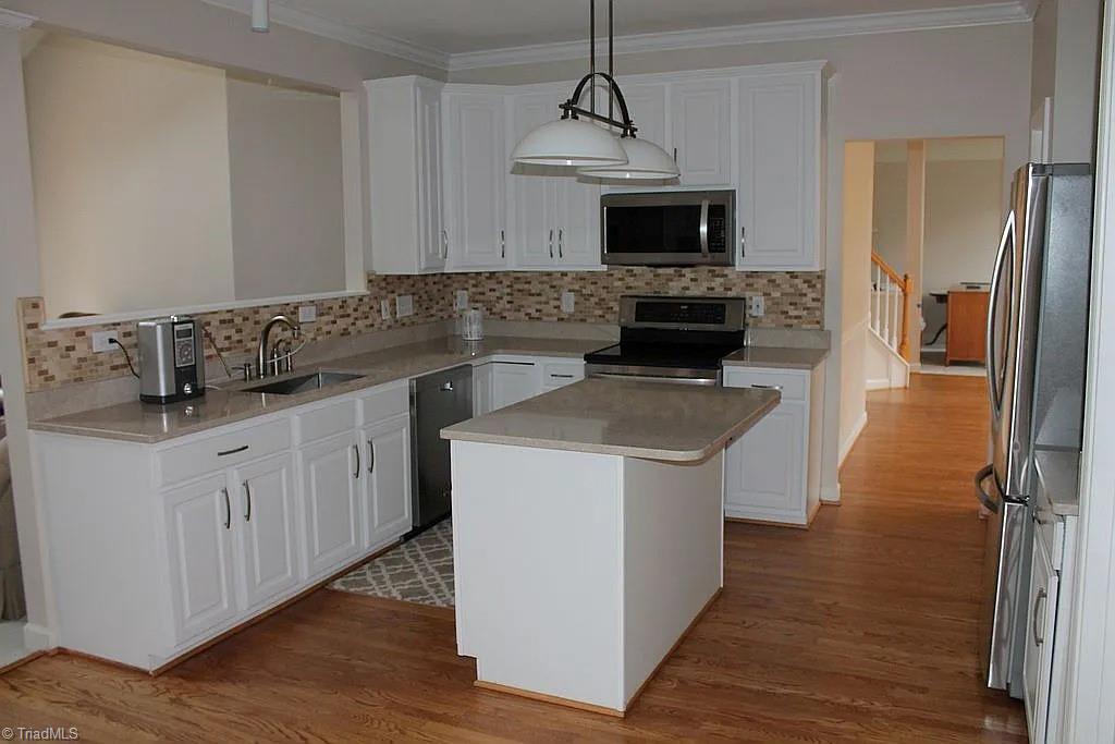 6207 High View Road Greensboro, NC 27410 - Photo 6 of 23 Gallery Image 6