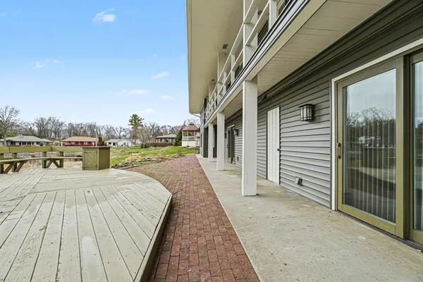 $454,500 | 1134 South Lakeside Drive, Battle Creek, MI 49015