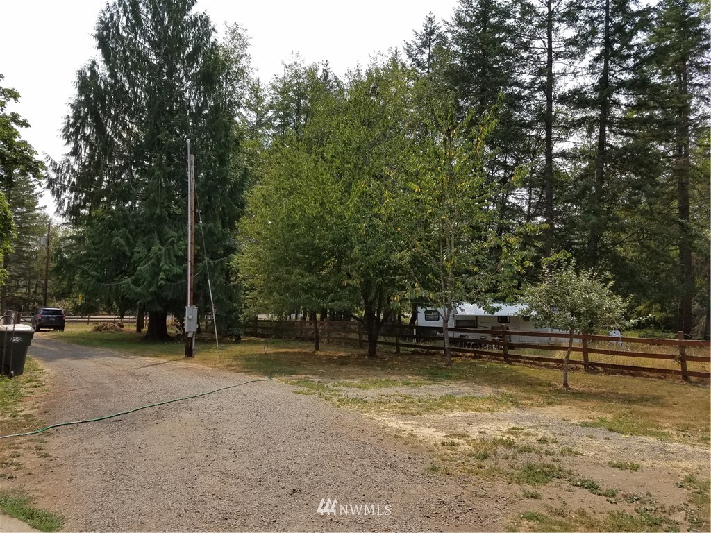 1365 Centralia Alpha Road Chehalis, WA 98532 - Photo 2 of 25