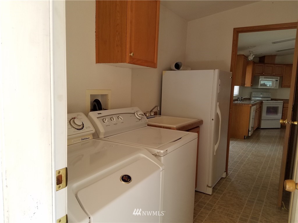 1365 Centralia Alpha Road Chehalis, WA 98532 - Photo 3 of 25