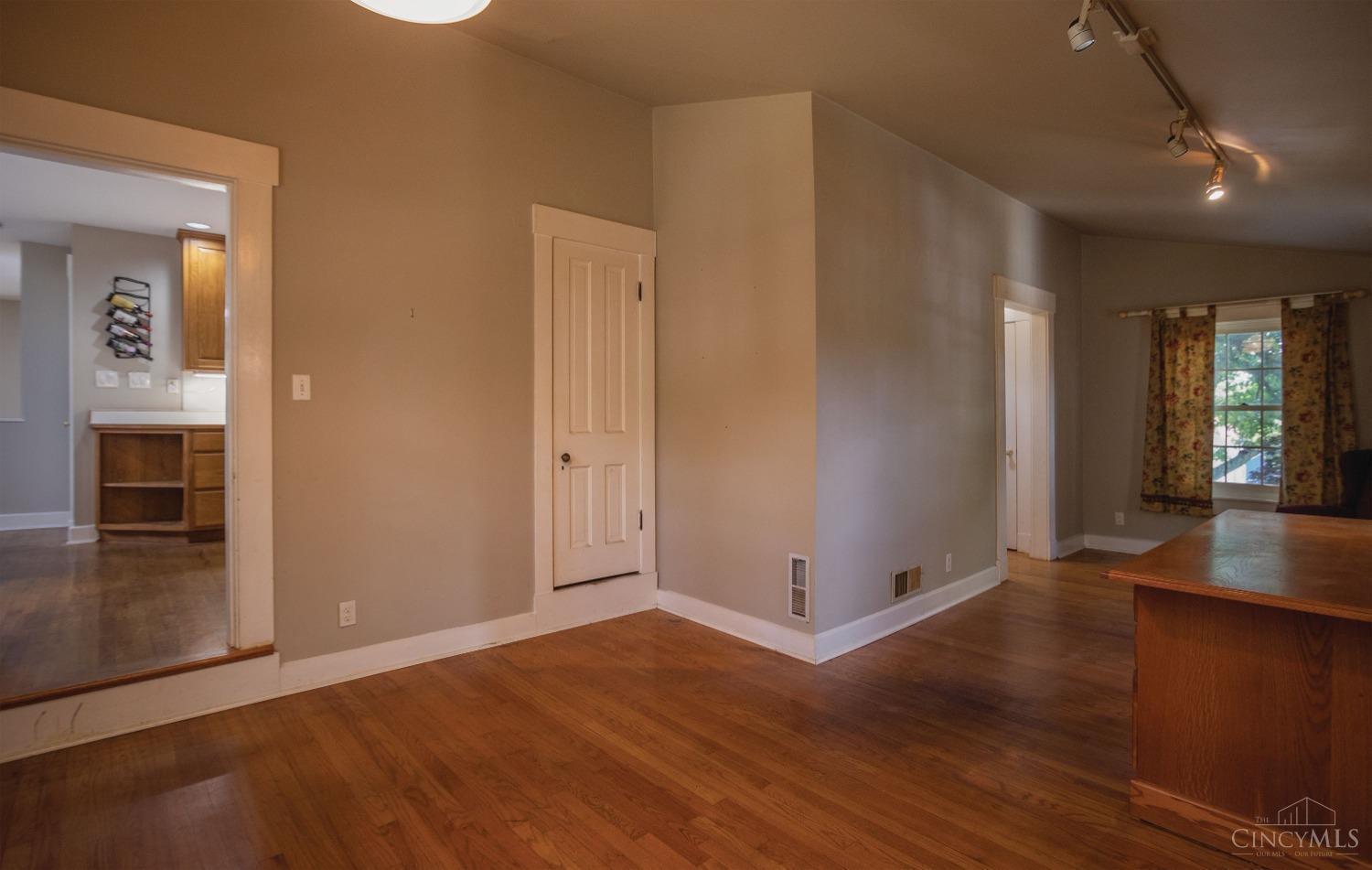 10599 Mill Road Cincinnati, OH 45240 - Photo 19 of 33
