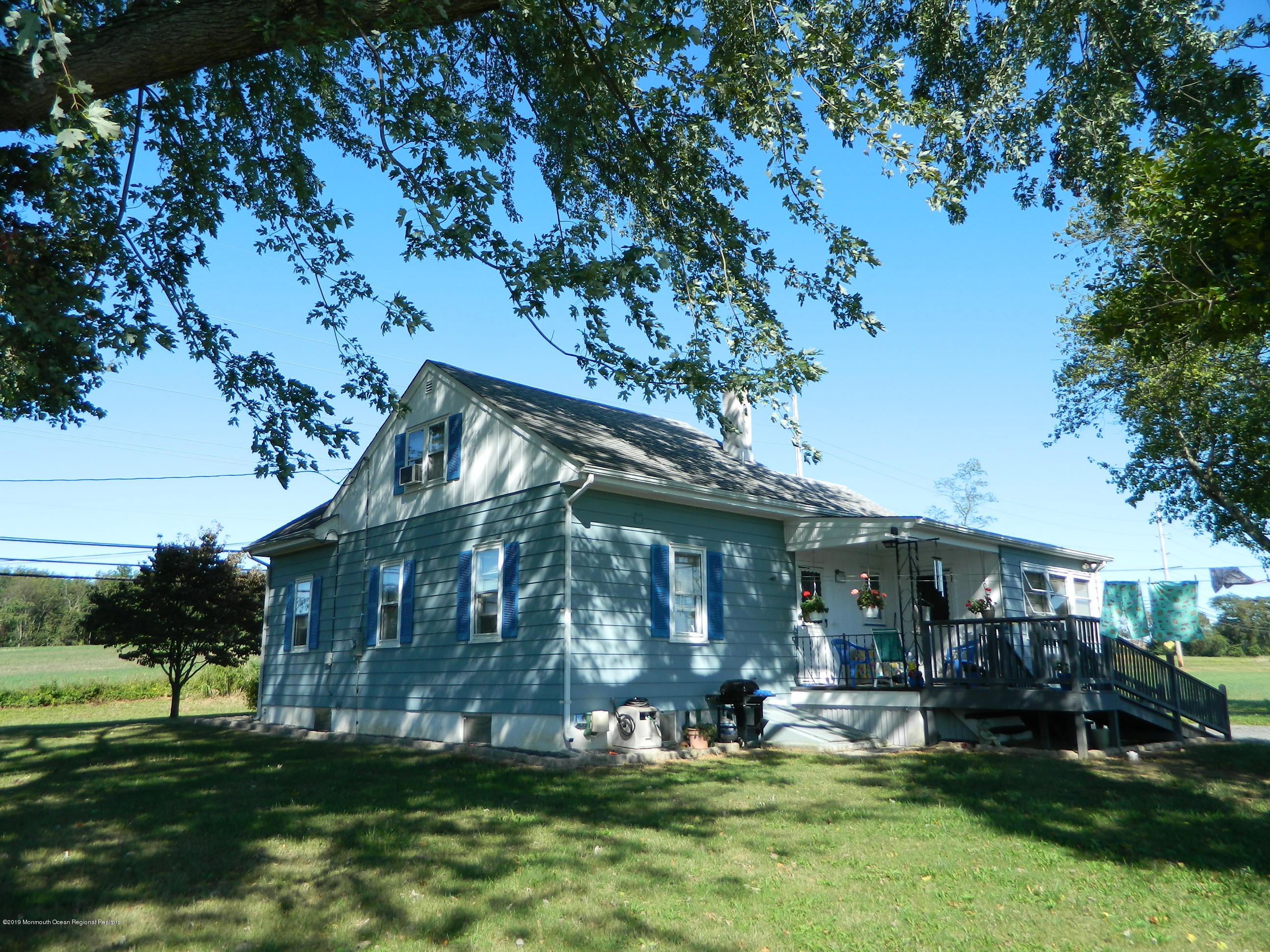 817 Rte 524 Allentown, NJ 08501 - Photo 4 of 27 2019-09-15 15.48.23