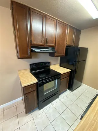 $1,050 | 241 North Sherman Street, Unit A, Palmer, TX 75152