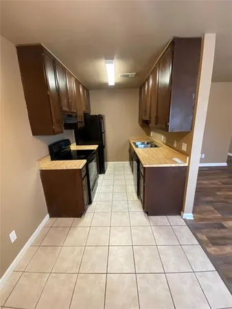 $1,050 | 241 North Sherman Street, Unit A, Palmer, TX 75152