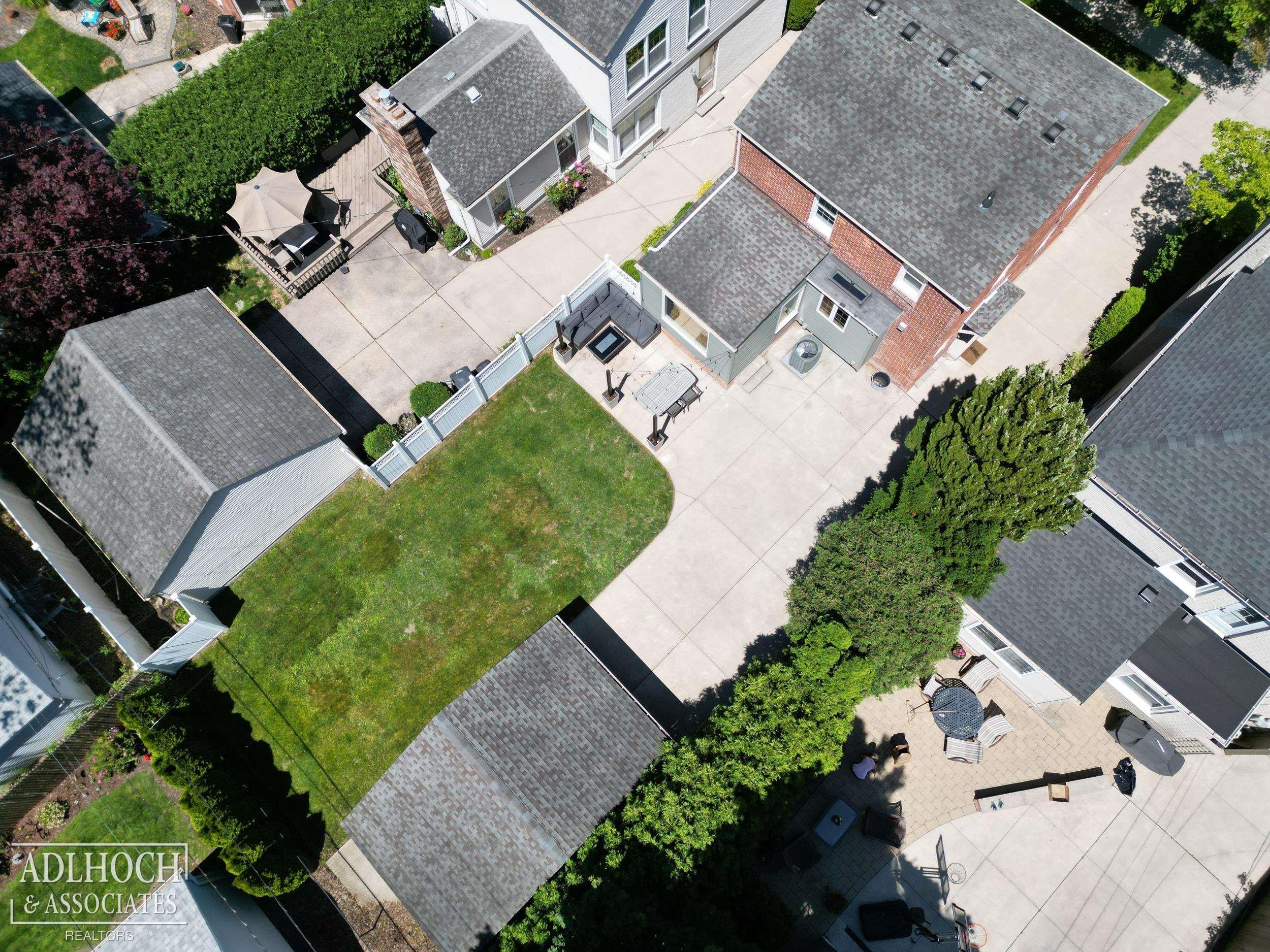 211 McMillan Road Grosse Pointe, MI 48236 - Photo 32 of 34 50145432-000c126e-0a68-4ff0-a8b0-71ac9b2a7b62.JPG