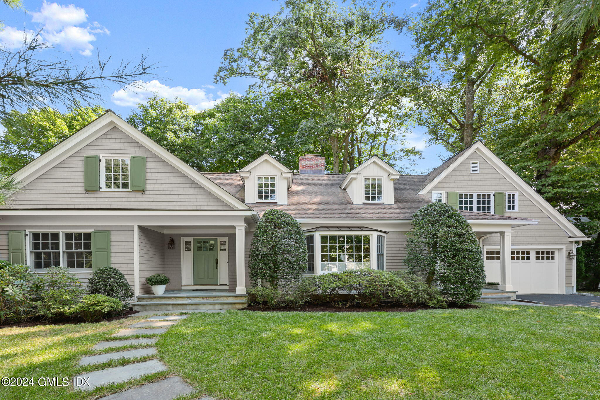 31 Stoney Ridge Lane Riverside, CT 06878 - Photo 1 of 45 65-REV-web-or-mls-31-stoney-ridge-ln