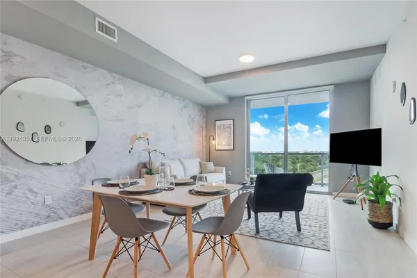 $580,000 | 3900 Biscayne Boulevard, Unit N813, Miami, FL 33137