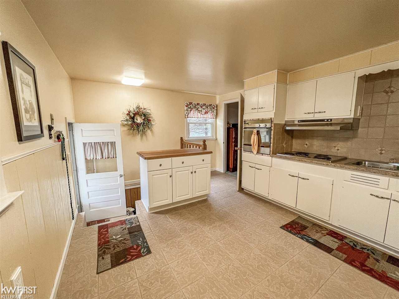 6265 North Belsay Road Flint, MI 48506 - Photo 12 of 50 50071917-11.JPG