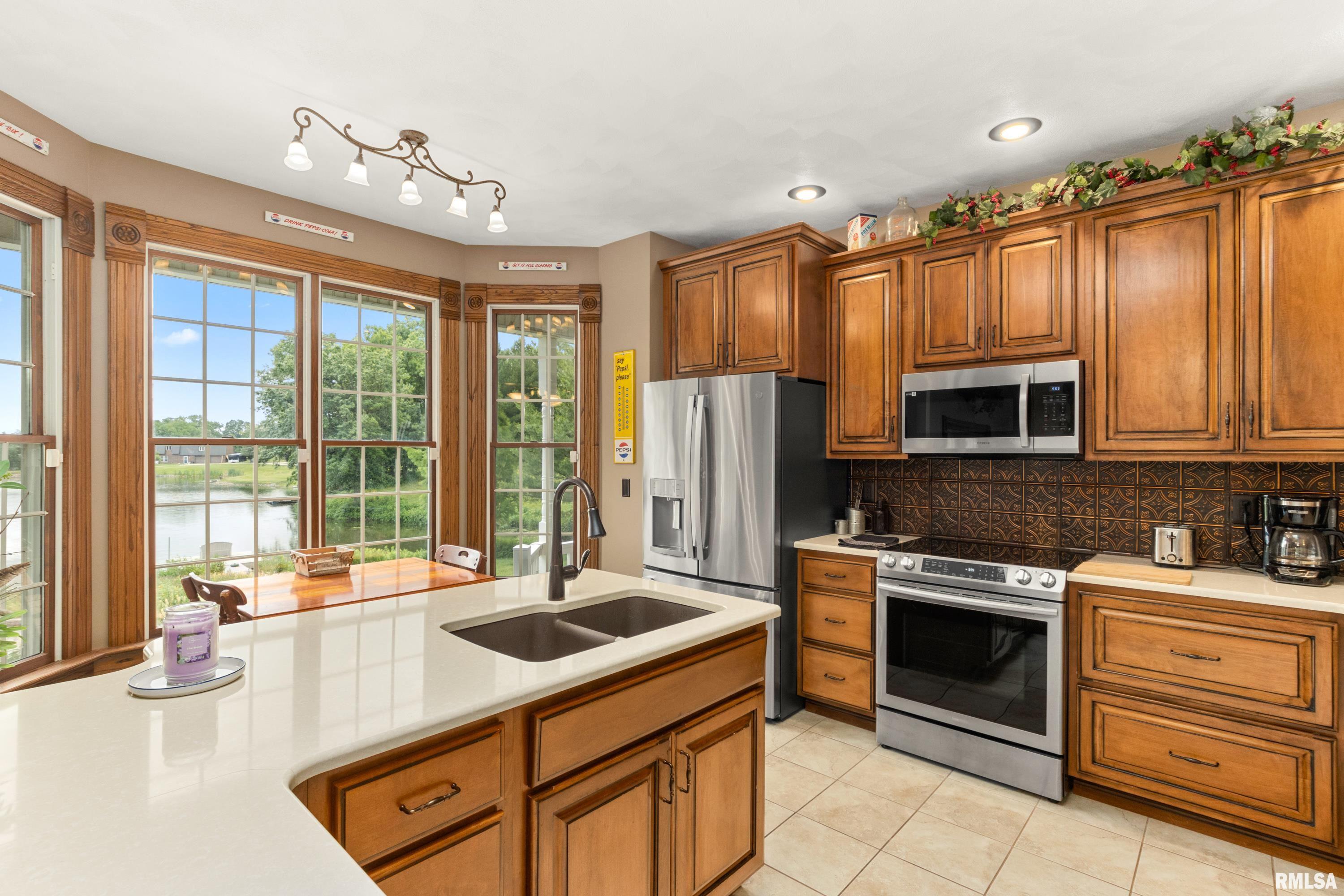 25479 North Boat Dock Road Canton, IL 61520 - Photo 30 of 70