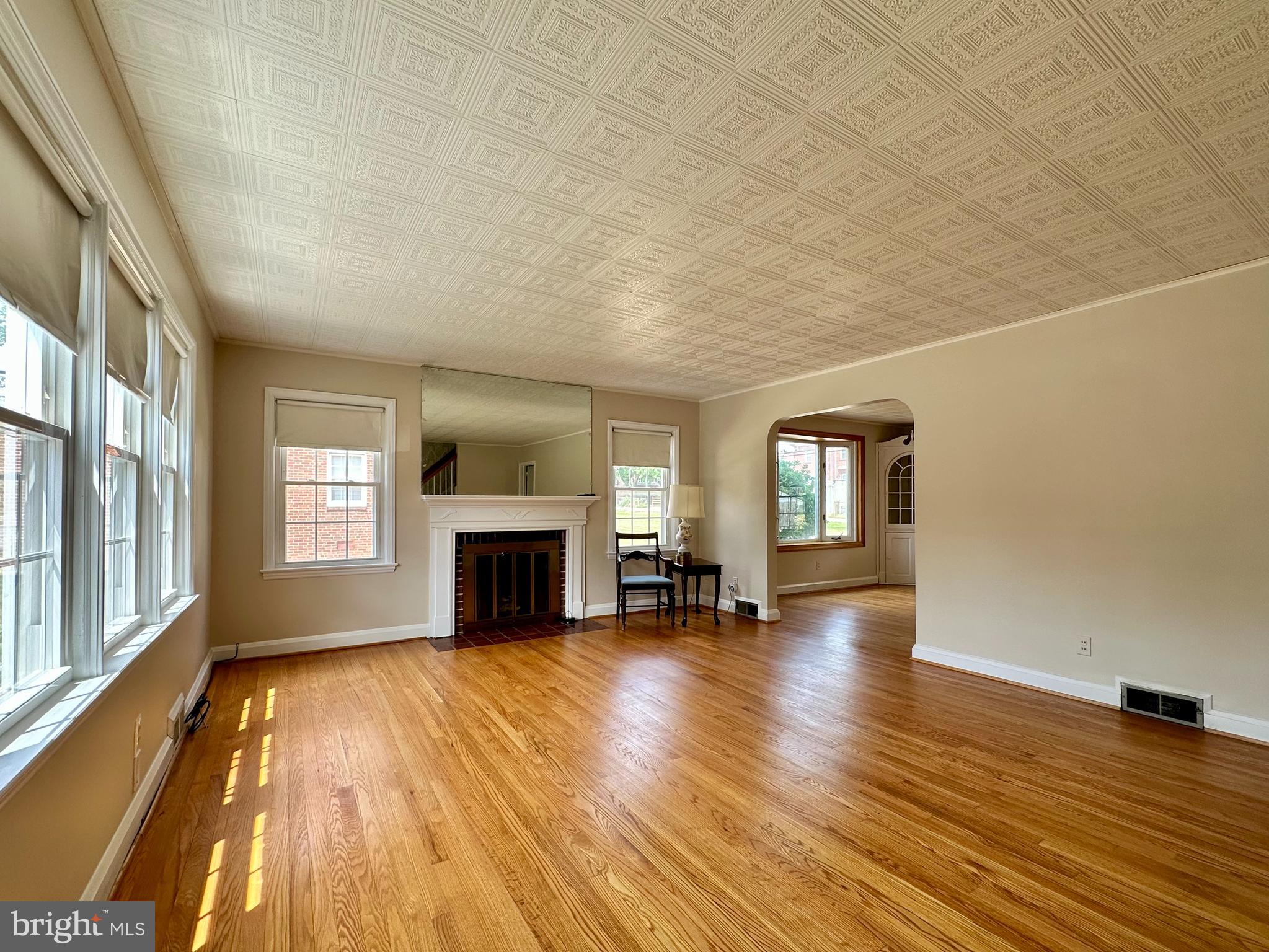 1720 Edgewood Road Towson, MD 21286 - Photo 12 of 50 Spacious LR with beautiful wood floors, fireplace